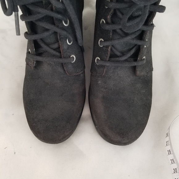 UGG WOMEN'S WINTER BOOTS - Picture 10 of 12